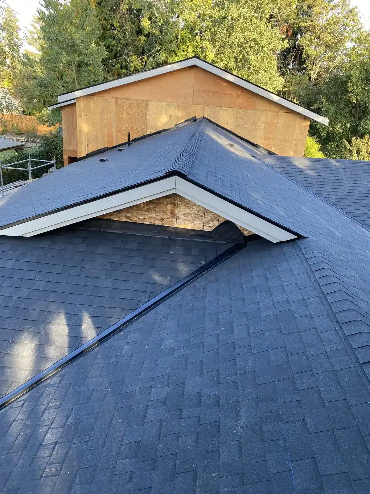Architectural shingle roof installed with the second story sheathed
