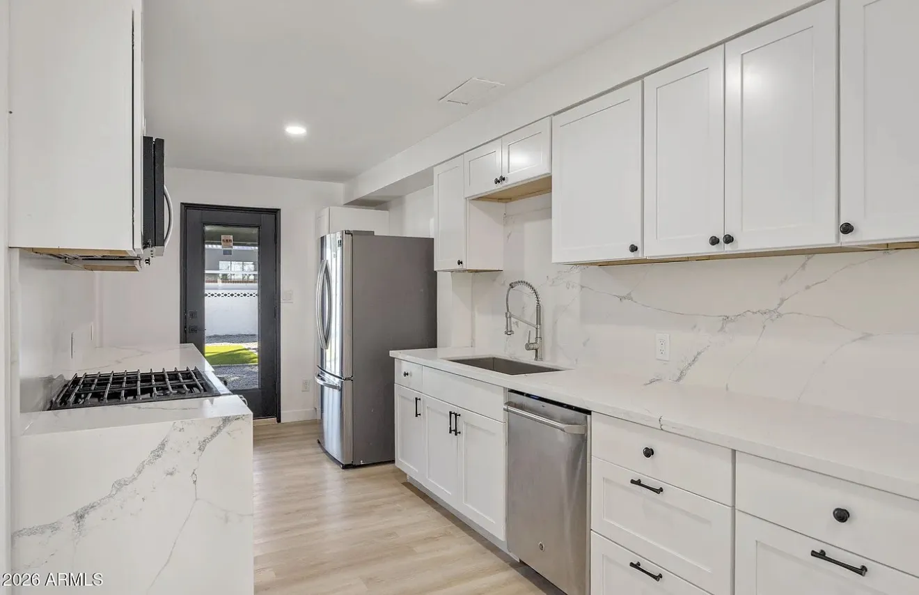 Custom Cabinetry & Countertops